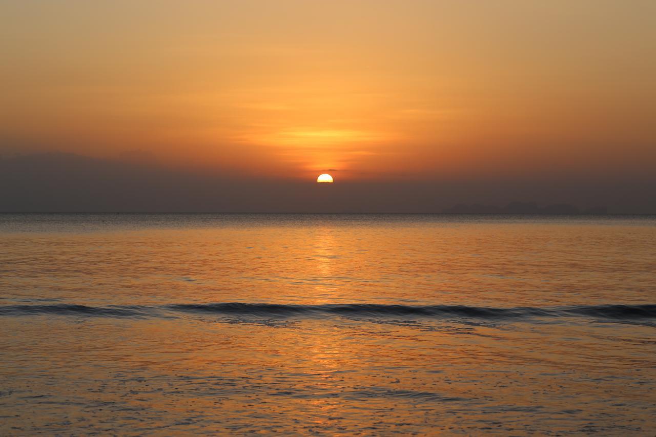 Noble Crown Resort & Spa Koh Lanta Exterior photo